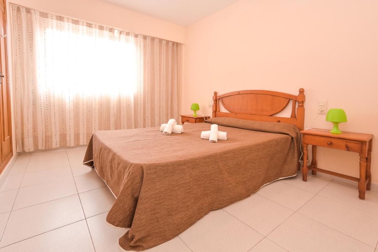 Apartamentos Marblau Las Alondras-Julio Y Agosto Solo Familias Гандия Экстерьер фото
