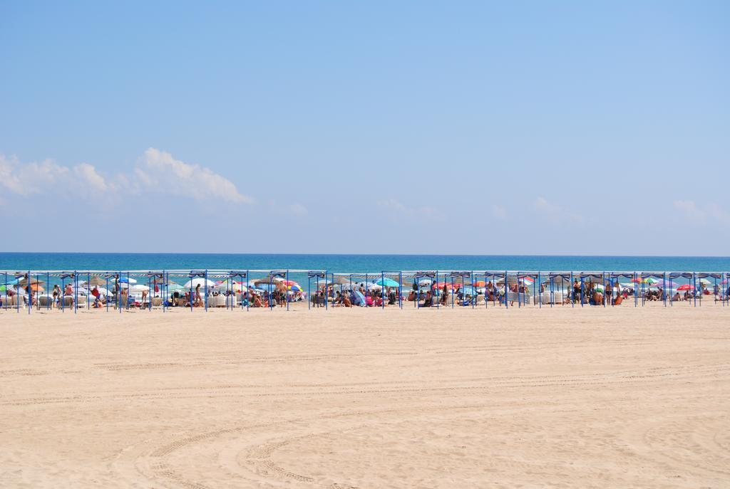Apartamentos Marblau Las Alondras-Julio Y Agosto Solo Familias Гандия Экстерьер фото
